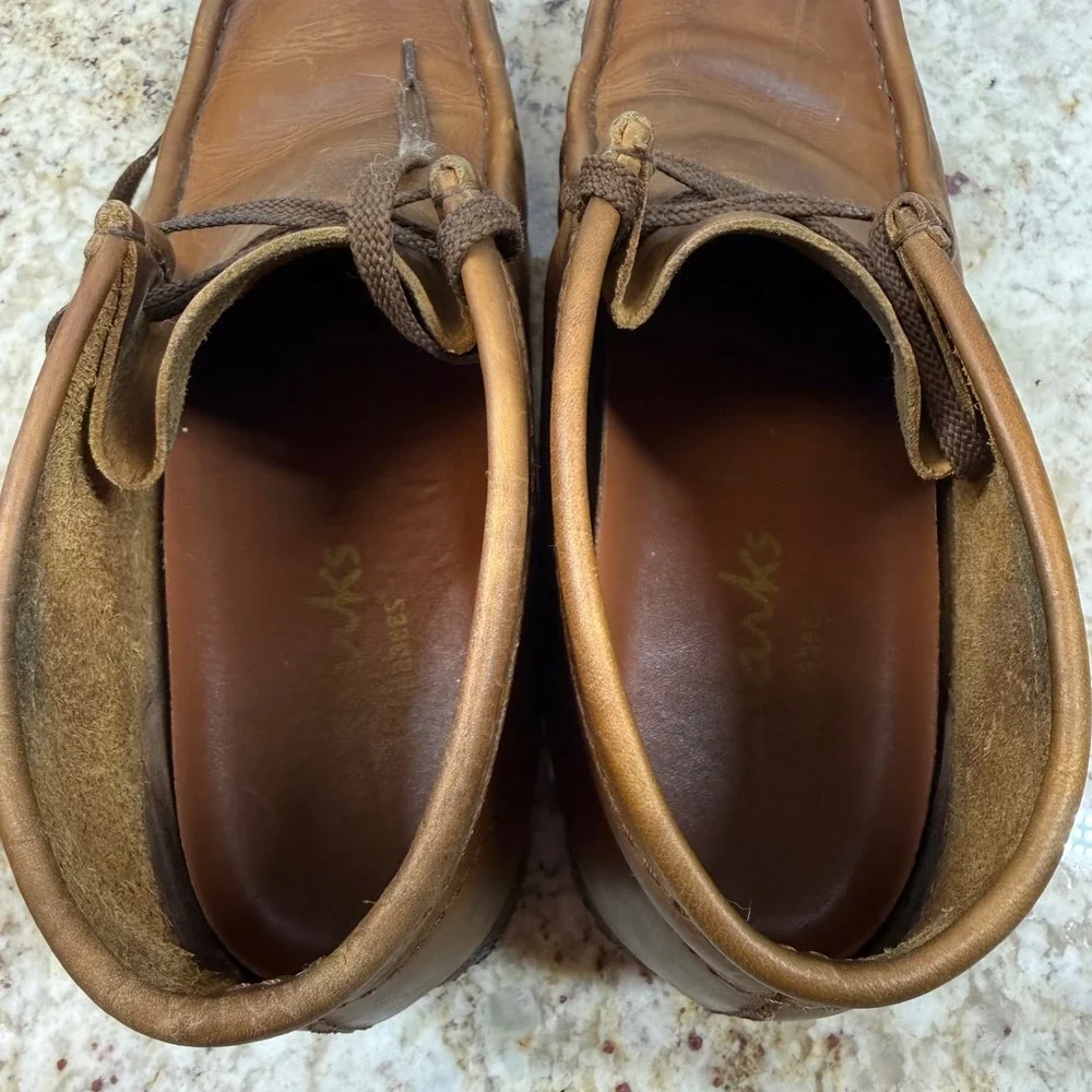 Clarks wallabee boot